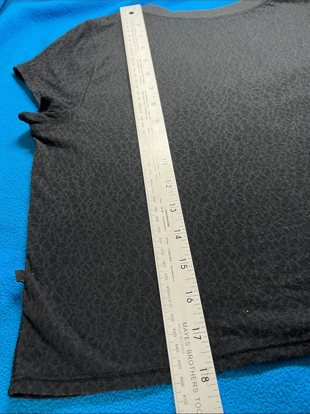 Lululemon Cates Camo Veil Baby Tee S GUC